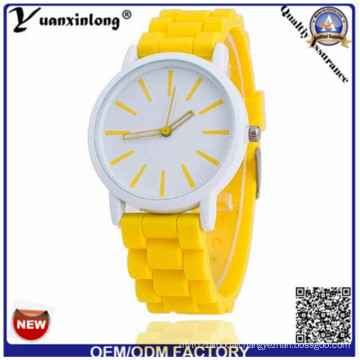 Yxl-818 2015 New Arrival Quartz Geneva Silicone Watch Women Wrist Watch